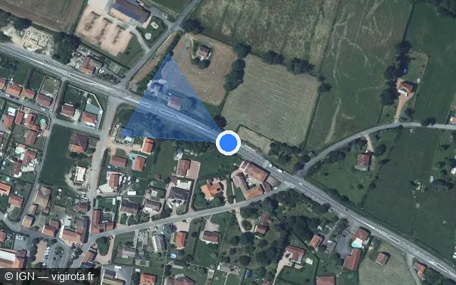 Vue satellite de l'emplacement du radar fixe à Saint-Forgeux-Lespinasse