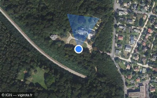 Vue satellite de l'emplacement du radar fixe à La Celle-Saint-Cloud