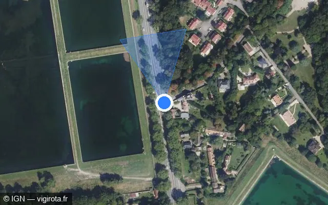 Vue satellite de l'emplacement du radar de feu rouge à Louveciennes