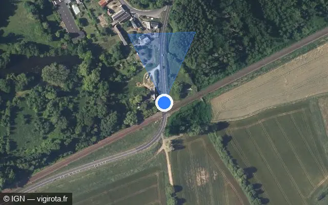 Vue satellite de l'emplacement du radar de passage à niveau à Bréhémont