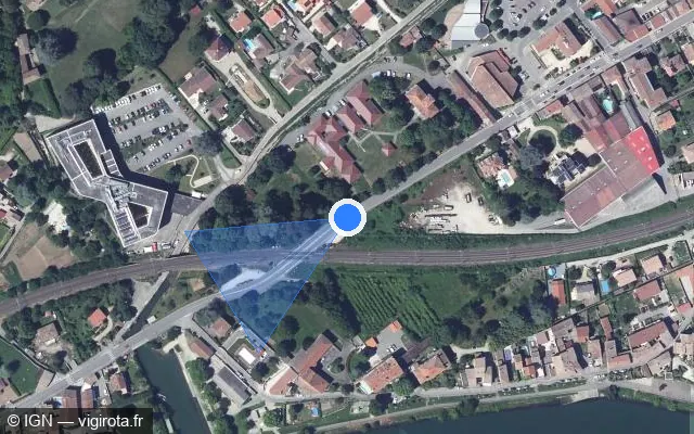 Vue satellite de l'emplacement du radar de passage à niveau à Les Roches-de-Condrieu